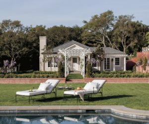 Reclining white cloth outdoor lawn chairs